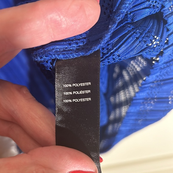 Chico's Travelers Size 1- Bright Blue / Asymmetrical Silver Zipper - Like New - Picture 4 of 7